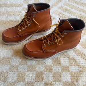 Men's Tan Red Wing Leather Lace-Up Boots